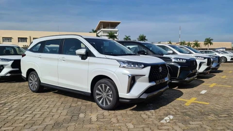 Toyota Veloz Cross đã cập cảng Việt Nam.