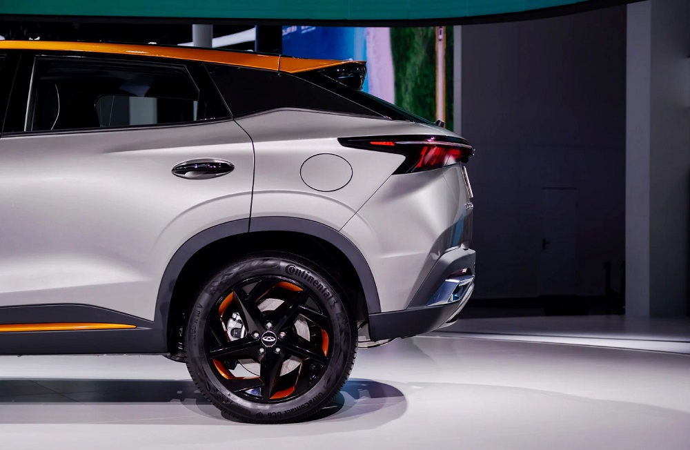 Chery Omoda 5 có cả cánh gió mui lẫn cánh gió sau