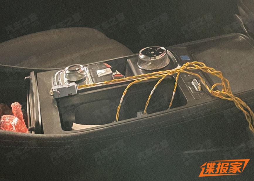 Ford Territory mới được trang bị núm xoay chuyển số