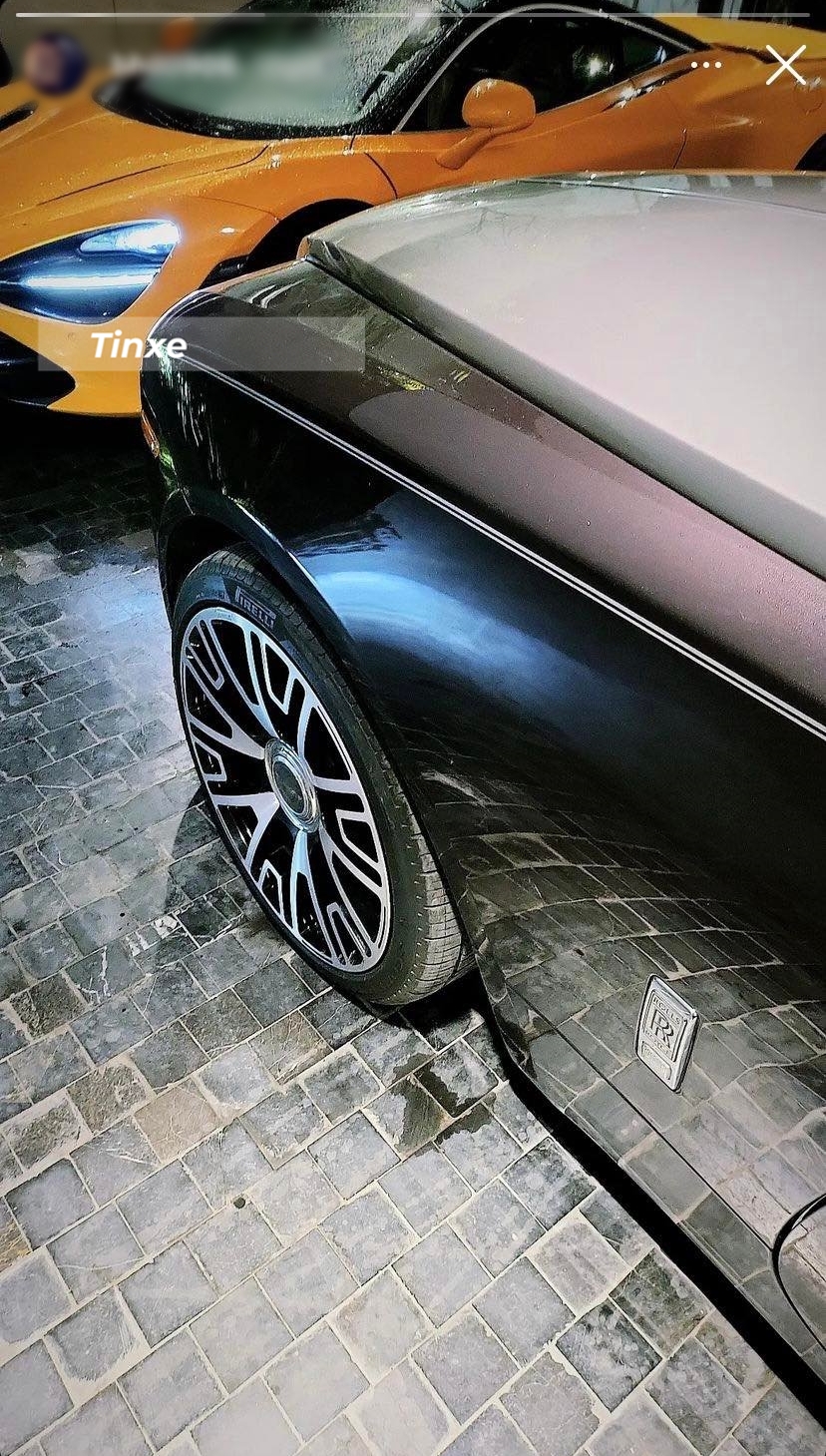 Bảo Hưng chia sẻ h&igrave;nh ảnh si&ecirc;u xe McLaren 720S mới cập bến garage của m&igrave;nh