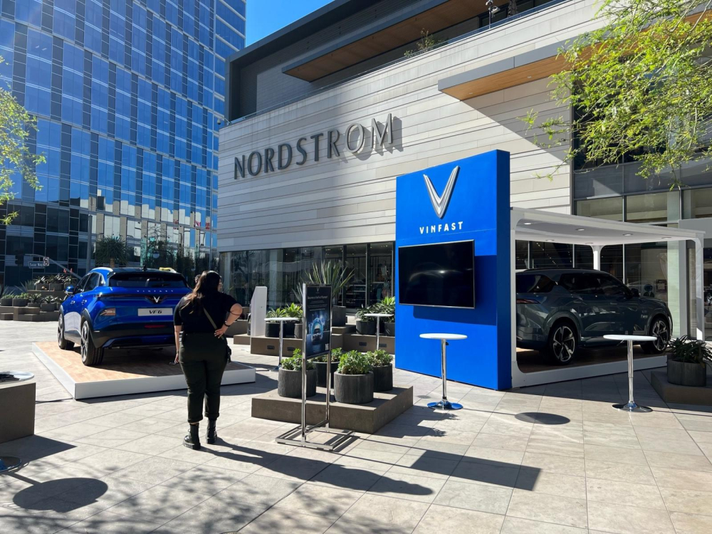 Sau khi tổ chức Roadshow, VinFast sẽ khai trương dần c&aacute;c điểm b&aacute;n lẻ v&agrave; trung t&acirc;m trải nghiệm khắp California.