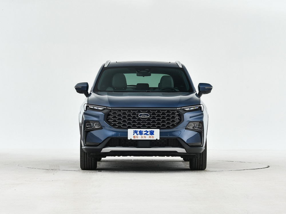 Cận cảnh thiết kế đầu xe của Ford Equator Sport 2022