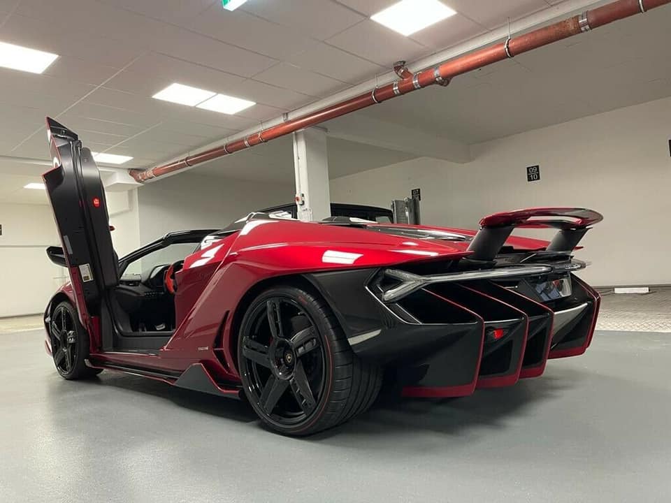 Chỉ có 20 xe Lamborghini Centenario Roadster được sản xuất