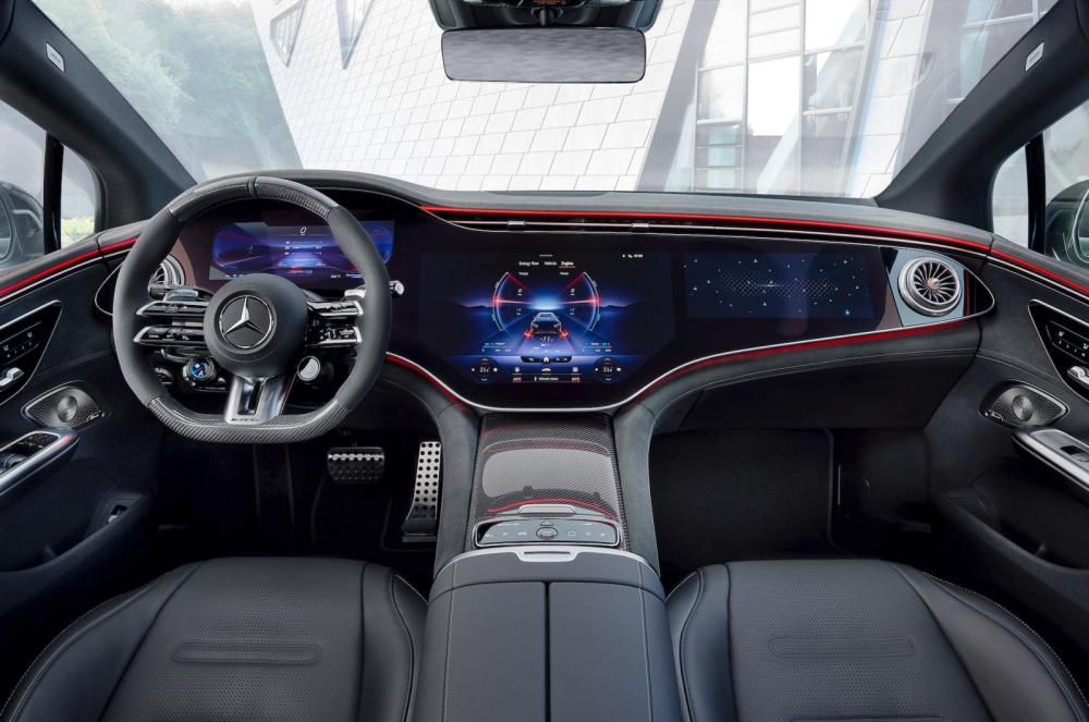 Nội thất đậm chất thể thao của Mercedes-AMG EQE 2023 