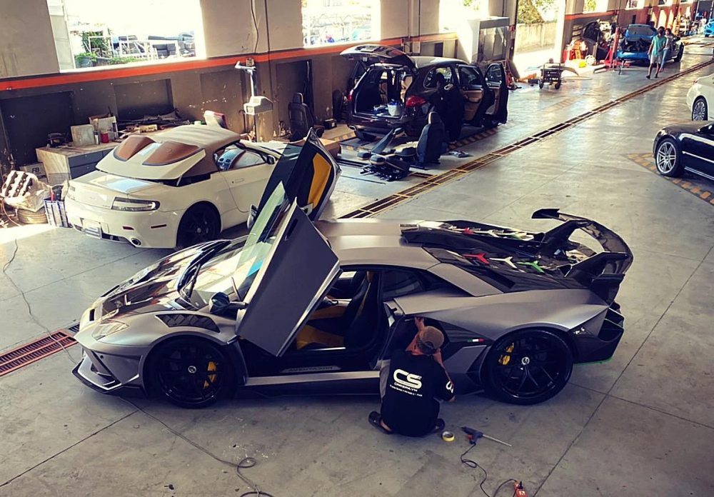 Lamborghini Aventador LP700-4 mang gói độ Duke Dynamics qua màu áo mới