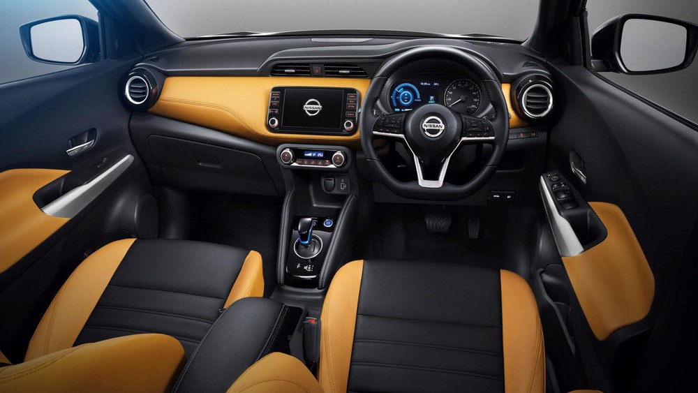 Nội thất bọc da phối 2 m&agrave;u tương phản của Nissan Kicks 2022 tại Th&aacute;i Lan