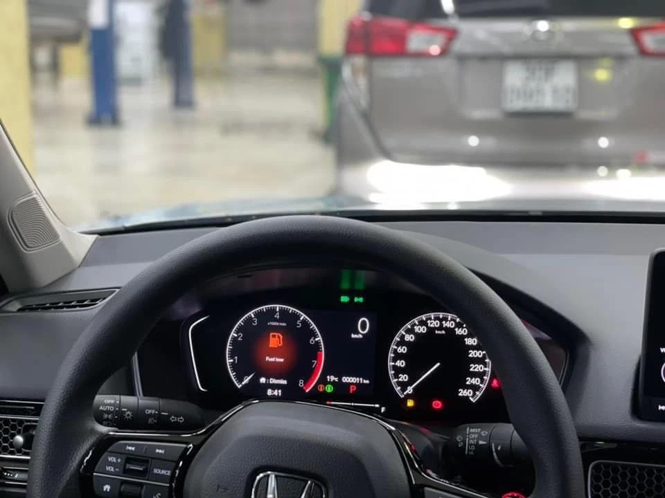 Cận cảnh bảng đồng hồ sau vô lăng trên Honda Civic G 2022. Cận cảnh bảng đồng hồ sau vô lăng trên Honda Civic G 2022.