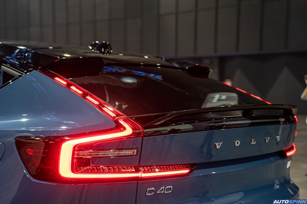 Cánh gió của Volvo C40 Recharge 2022