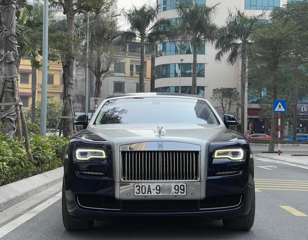 Đây có thể là chiếc Rolls-Royce Ghost giữ giá tốt nhất Việt Nam, 6 năm tuổi nhưng được chào bán gần 20 tỷ đồng