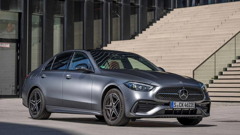 Lô hàng duy nhất của Mercedes-Benz C 300 AMG 2022 bản nhập khẩu đang chuẩn bị về nước từ Đức với số lượng chỉ có đúng 200 chiếc.