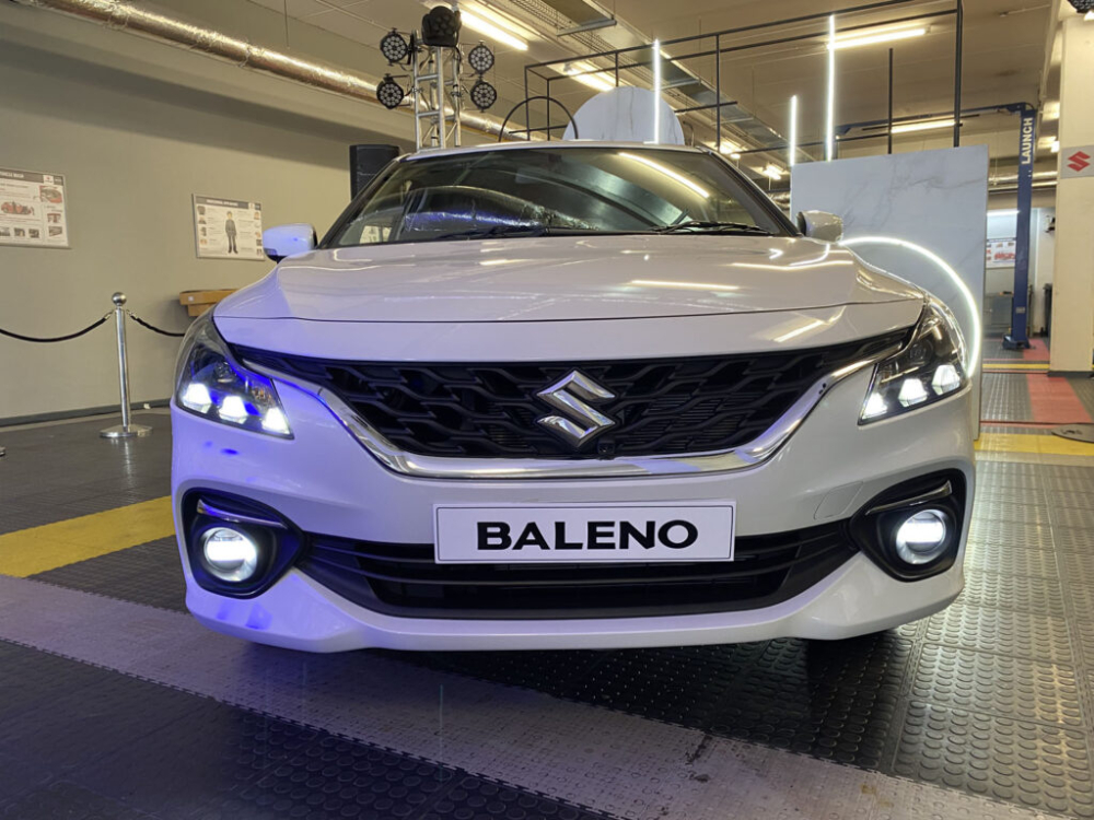 Cận cảnh đầu xe của Suzuki Baleno 2022