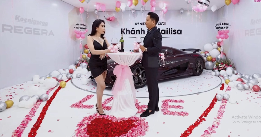 Kỷ niệm ngày cưới, Hoàng Kim Khánh được vợ tặng quà khủng là Koenigsegg Regera