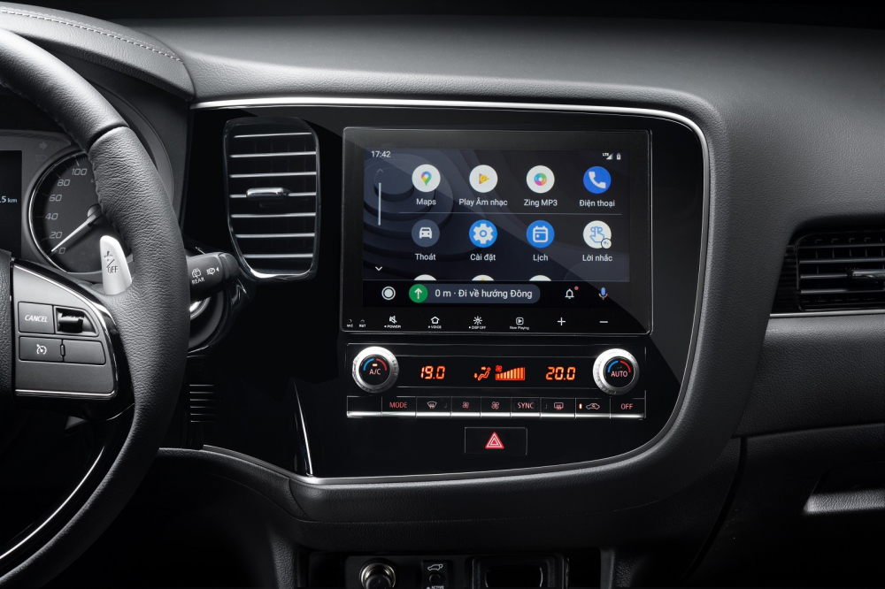 Trang bị an toàn là điểm nâng cấp đáng chú ý nhất của Mitsubishi Outlander 2022. Trang bị an toàn là điểm nâng cấp đáng chú ý nhất của Mitsubishi Outlander 2022.