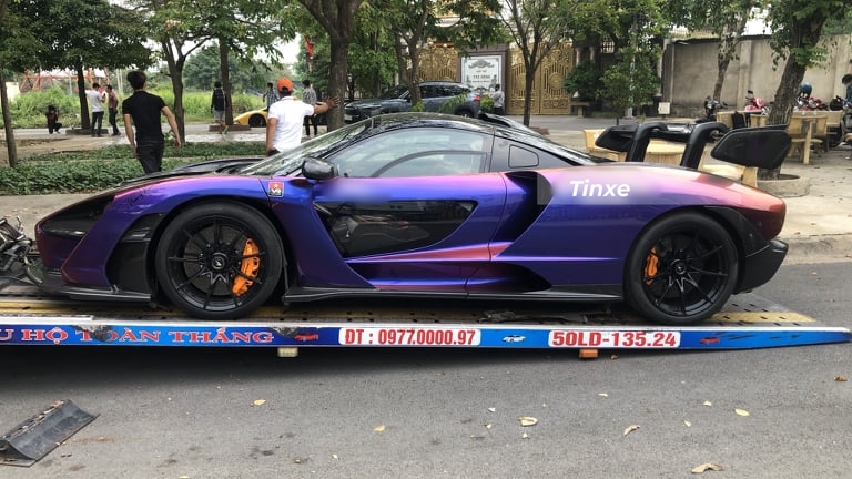 Si&ecirc;u phẩm McLaren Senna đ&atilde; y&ecirc;n vị tr&ecirc;n xe cứu hộ