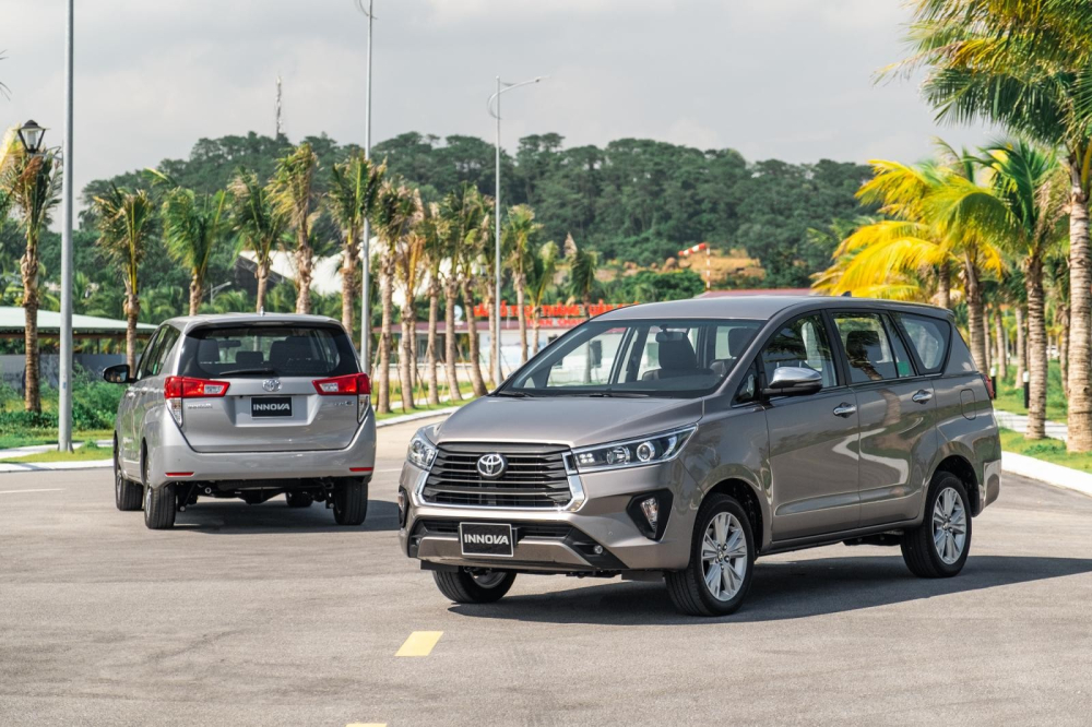 Toyota Innova vẫn tiếp tục được hỗ trợ lệ ph&iacute; trước bạ 15 triệu đồng trong th&aacute;ng 3 nhưng chỉ d&agrave;nh cho 2 phi&ecirc;n bản E 2.0 MT v&agrave; G 2.0 AT.