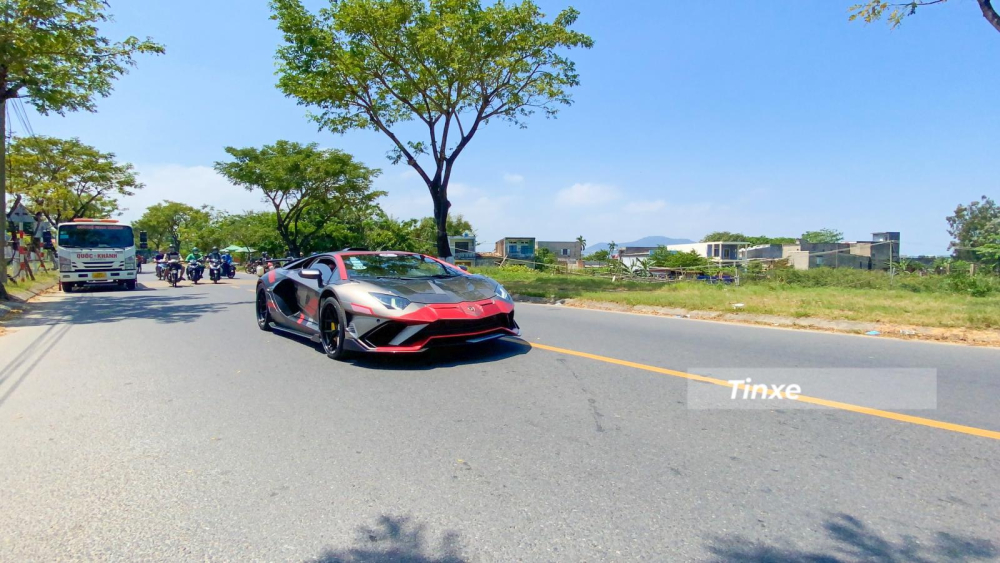 Cận cảnh siêu xe Lamborghini Aventador độ Duke Dynamics của đại gia Việt Cận cảnh siêu xe Lamborghini Aventador độ Duke Dynamics của đại gia Việt