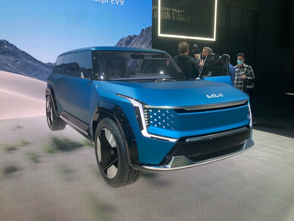 Kia EV9 - đối thủ tiềm năng của VinFast VF9 - sẽ c&oacute; mặt tr&ecirc;n thị trường v&agrave;o năm sau