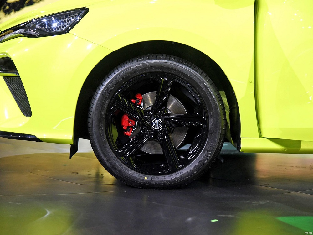 V&agrave;nh la-zăng 5 chấu của MG5 Scorpio 2022