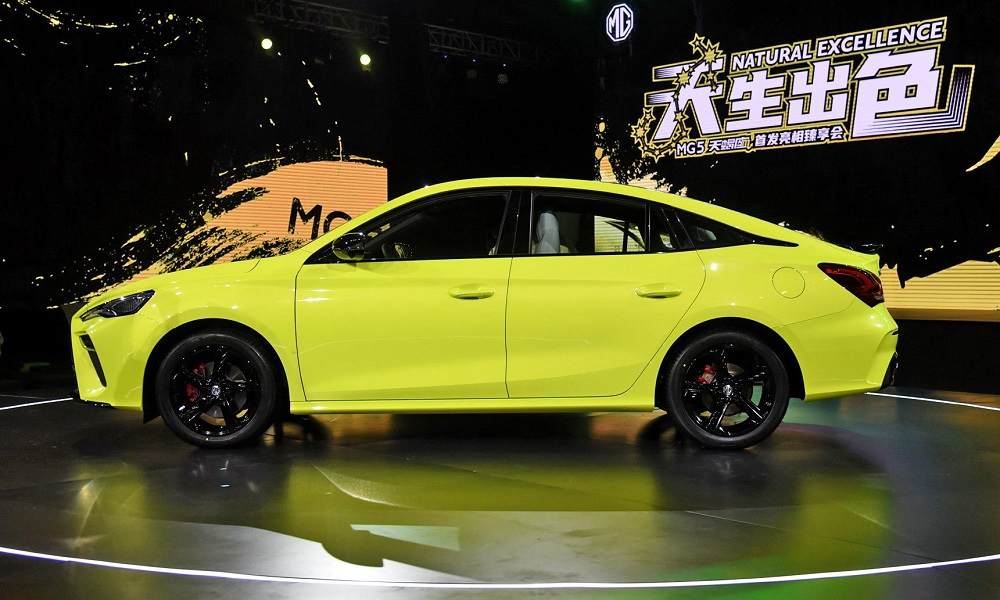 MG5 Scorpio 2022 d&agrave;i hơn 20 mm so với bản thường