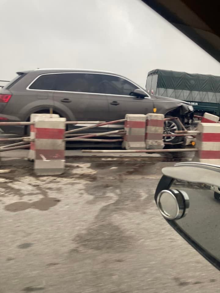 Chiếc Audi Q7 tại hiện trường vụ tai nạn