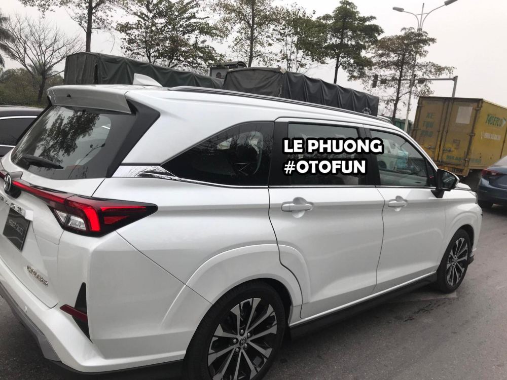 Trang bị an to&agrave;n l&agrave; điểm nhấn nổi bật của Toyota Veloz Cross 2022