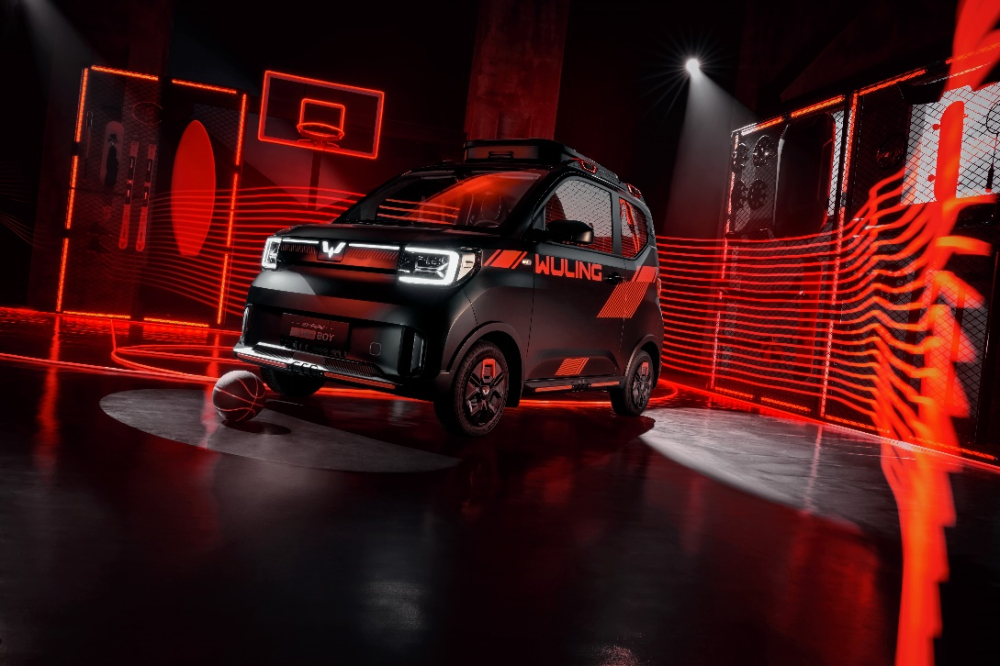 Wuling Hongguang Mini EV Gameboy phong c&aacute;ch Hurricane Phantom