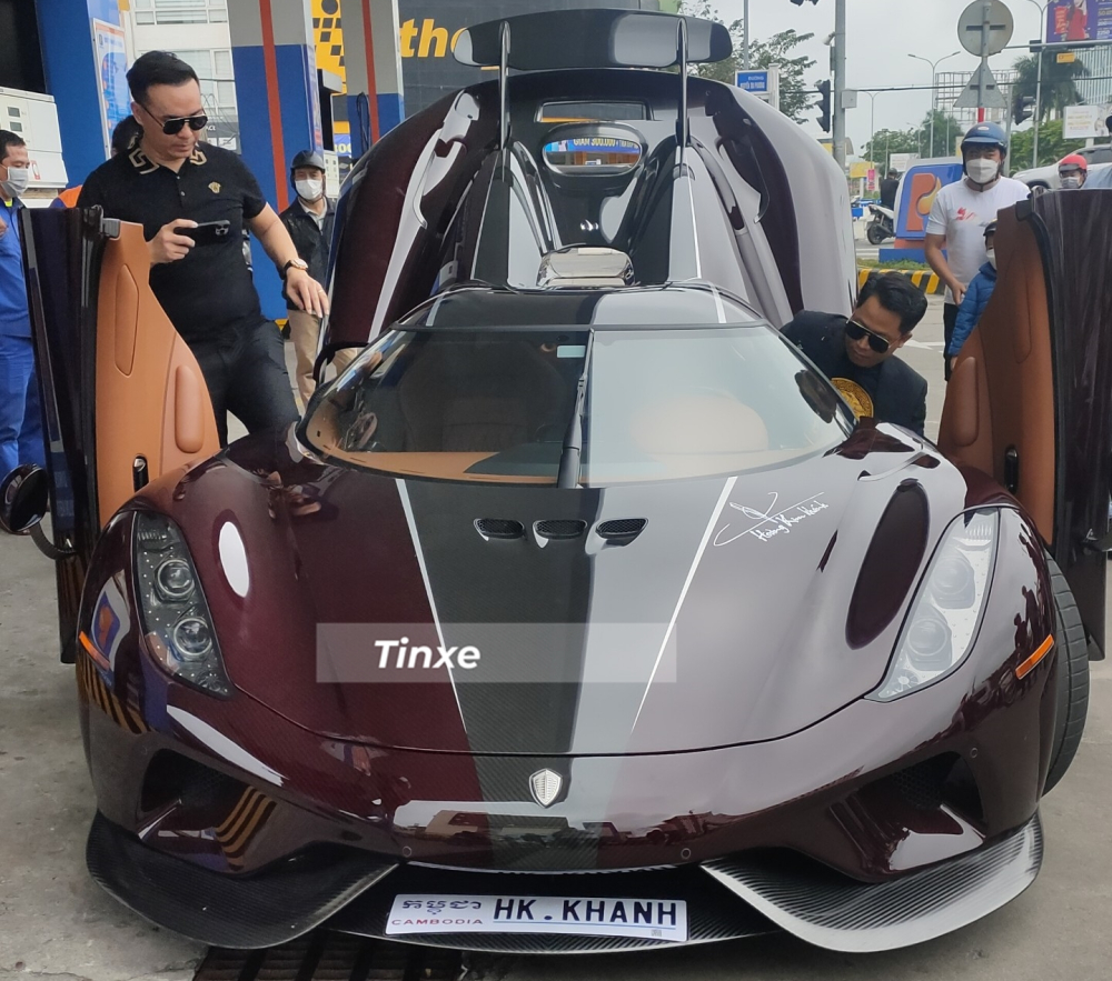 C&ograve;n đ&acirc;y l&agrave; xe Koenigsegg thứ 2 về Việt Nam v&agrave; thuộc sở hữu của Ho&agrave;ng Kim Kh&aacute;nh