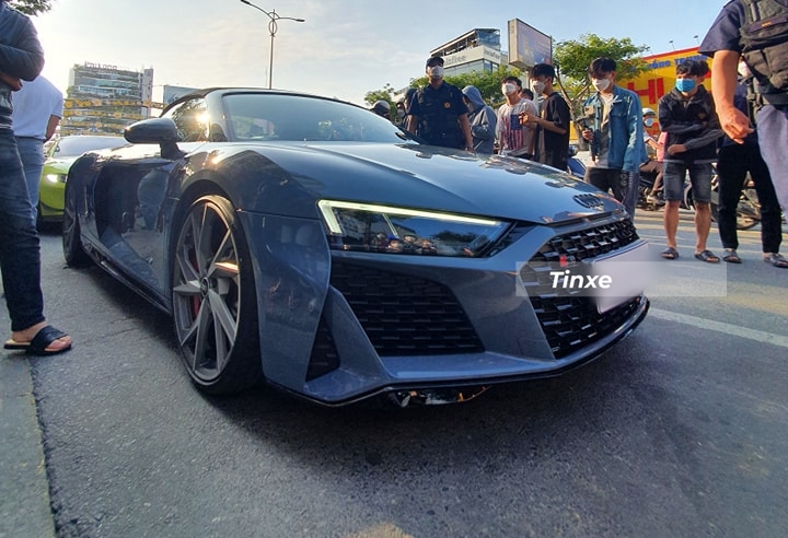 Audi R8 V10 Spyder bản nâng cấp giữa vòng đời có giá trên 21 tỷ đồng tại Việt Nam