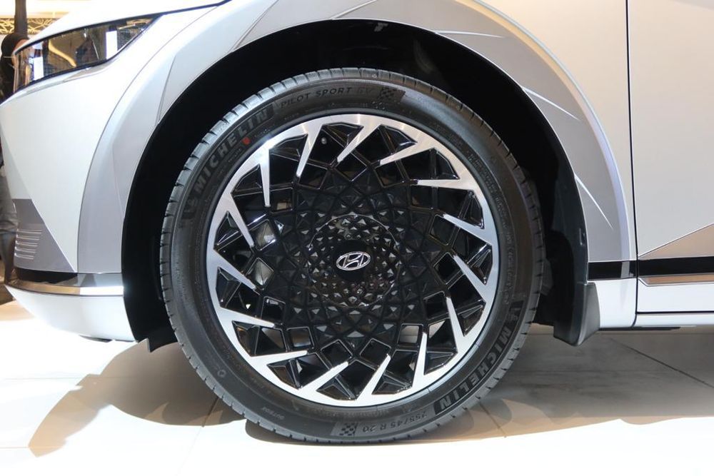 V&agrave;nh la-zăng của Hyundai Ioniq 5 2022