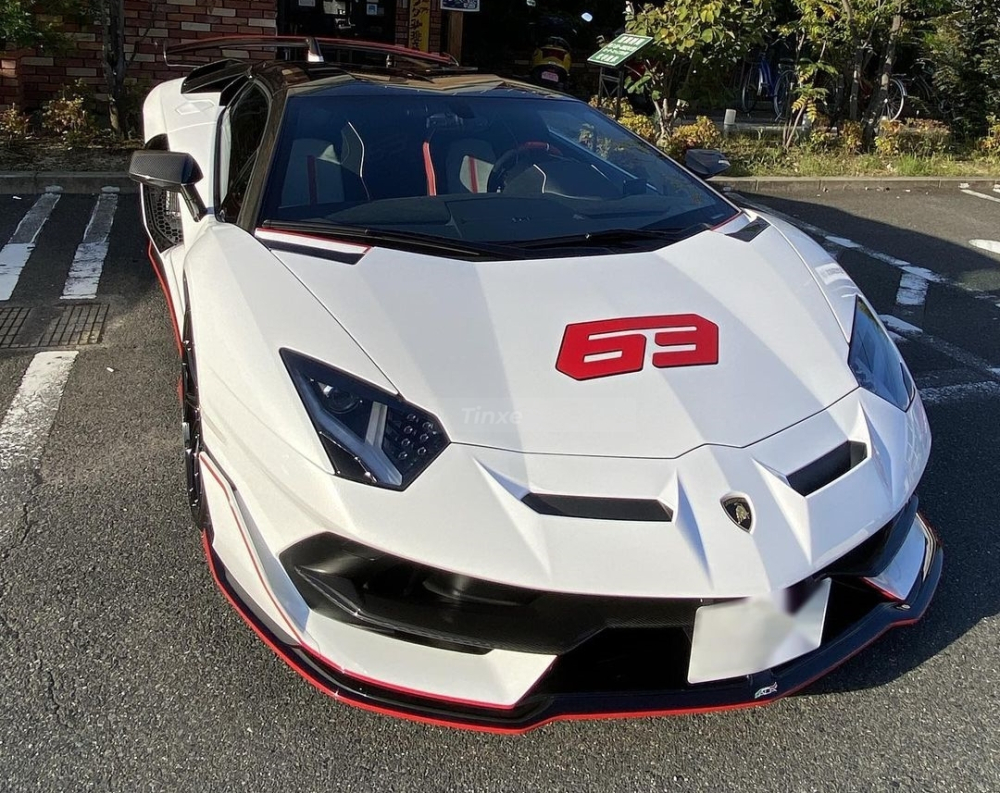 Và Lamborghini Aventador SVJ63 Roadster của đại gia Nhật