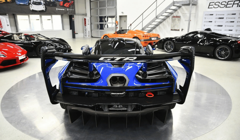 Đuôi xe McLaren Senna GTR