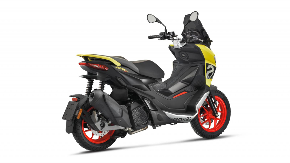 Aprilia SR GT 200