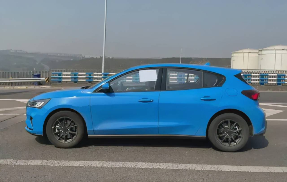 Thiết kế sườn xe của Ford Focus 2022 gần như kh&ocirc;ng c&oacute; g&igrave; mới