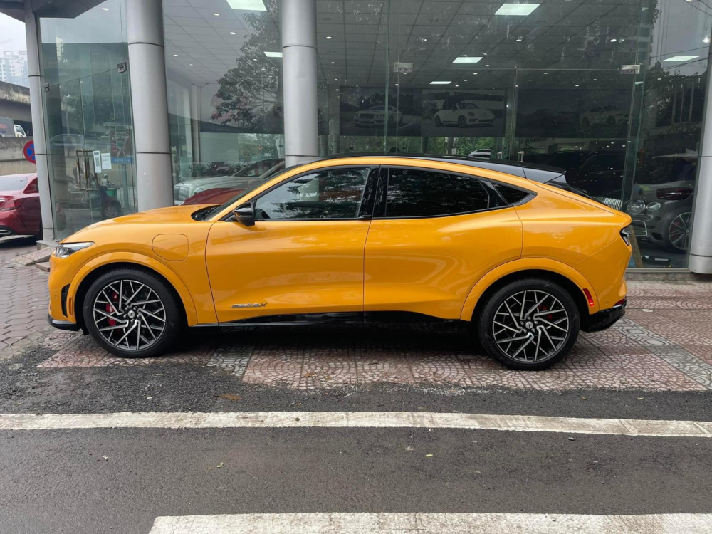 Ford Mustang Mach-E GT là hàng lạ cho ai thích dòng xe Mustang