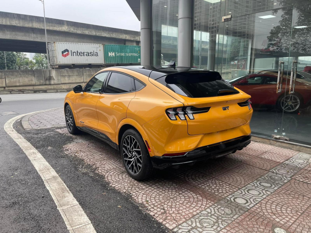 Thiết kế đuôi xe Ford Mustang Mach-E GT