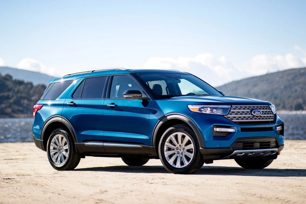 Thiếu chip b&aacute;n dẫn, Ford phải b&aacute;n Explorer kh&ocirc;ng c&oacute; đủ trang bị cho kh&aacute;ch