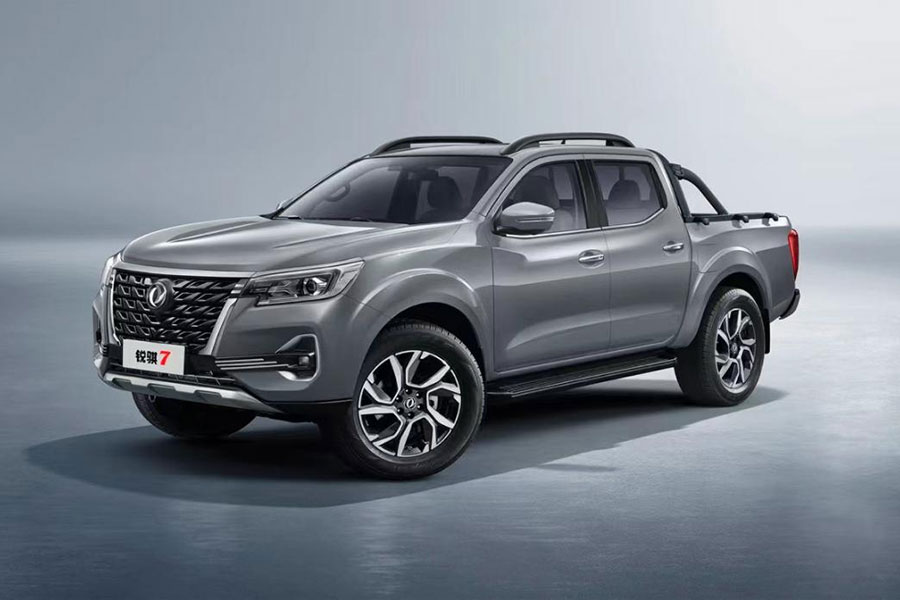 Trừ vành la-zăng, Ruiqi 7 có thiết kế sườn xe giống với Nissan Navara