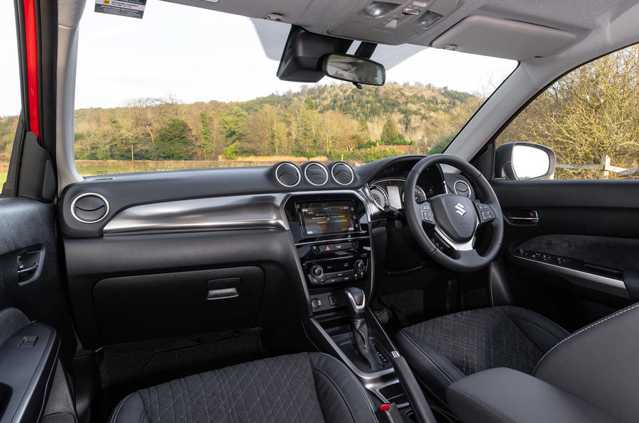 Nội thất của Suzuki Vitara Hybrid 2022