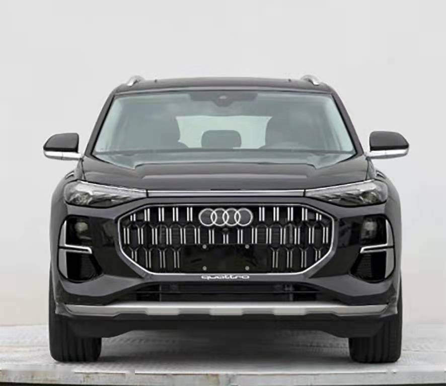 Cận cảnh thiết kế đầu xe của Audi Q6