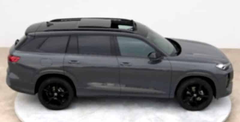 Thiết kế bên sườn của Audi Q6 bản thể thao
