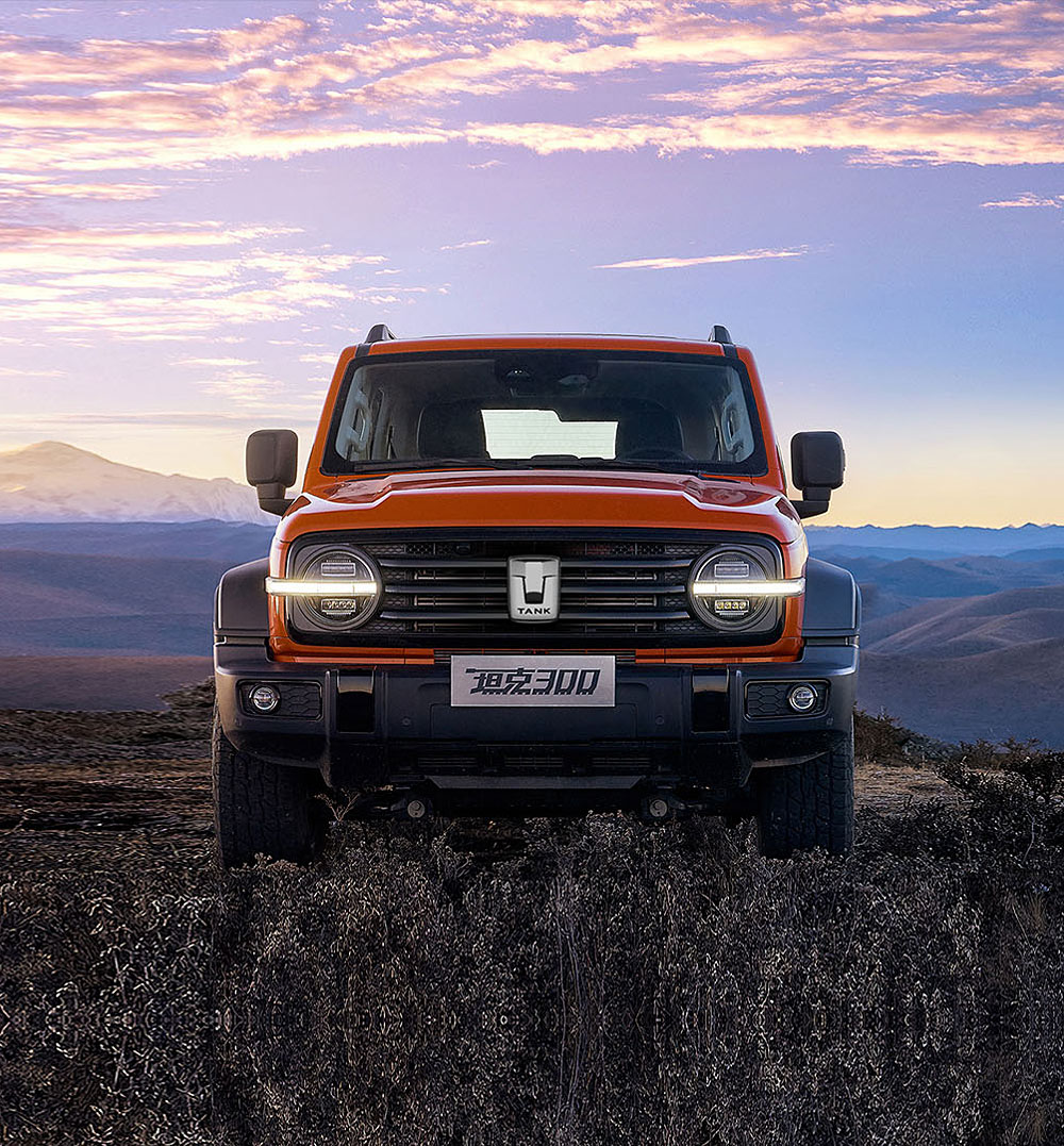 Thiết kế đầu xe của TANK 300 2022 khá giống với Ford Bronco