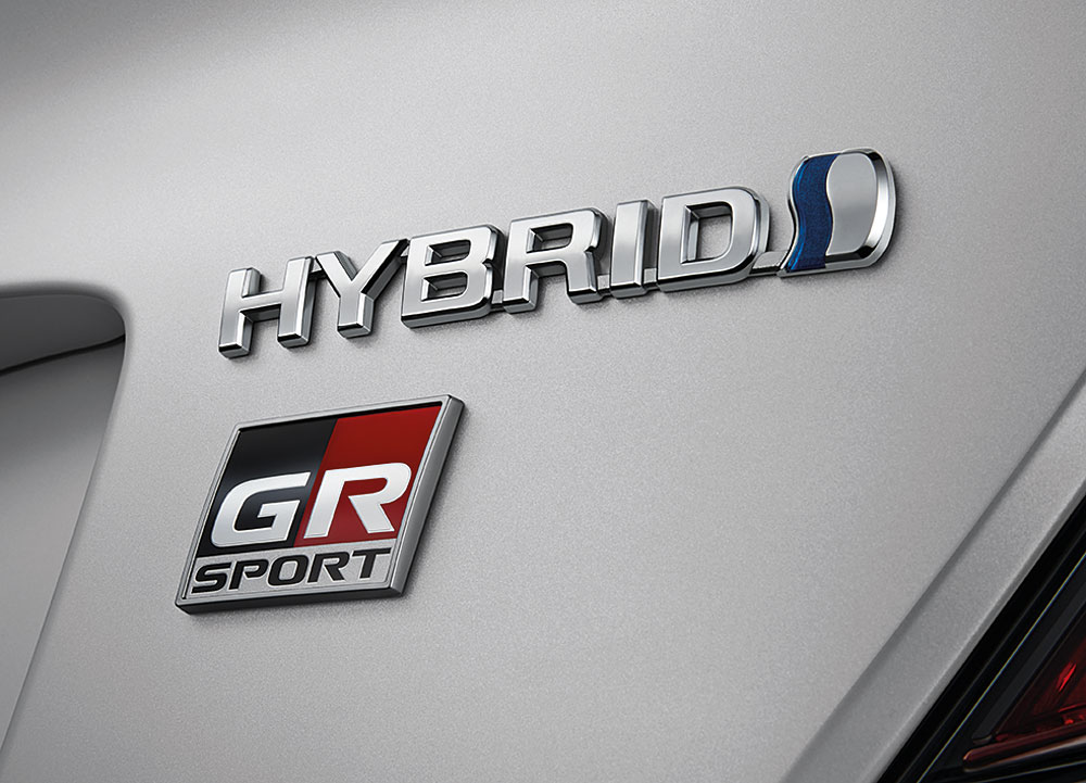 Logo GR xuất hiện trên cửa cốp của Toyota C-HR GR Sport 2022