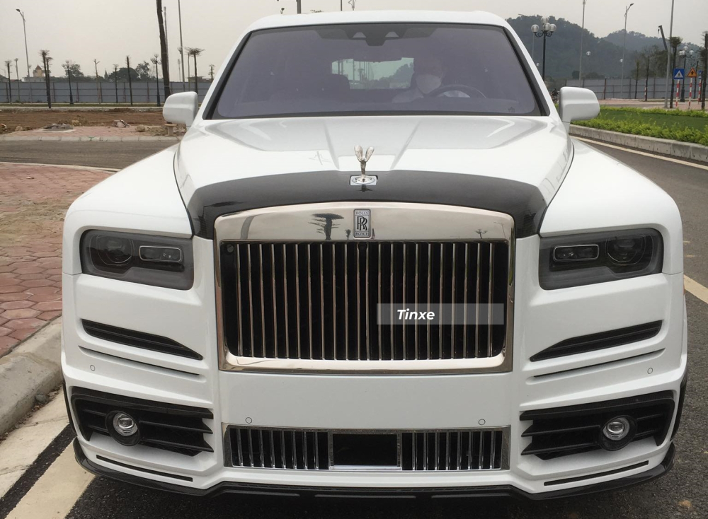 Siêu phẩm độ Rolls-Royce Cullinan Mansory bất ngờ xuất hiện tại Hà Nam