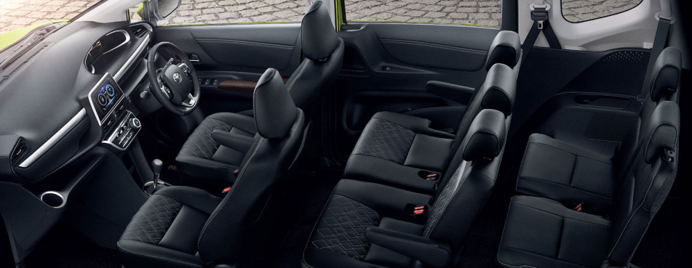 Bên trong Toyota Sienta 2022 là nội thất 7 chỗ ngồi