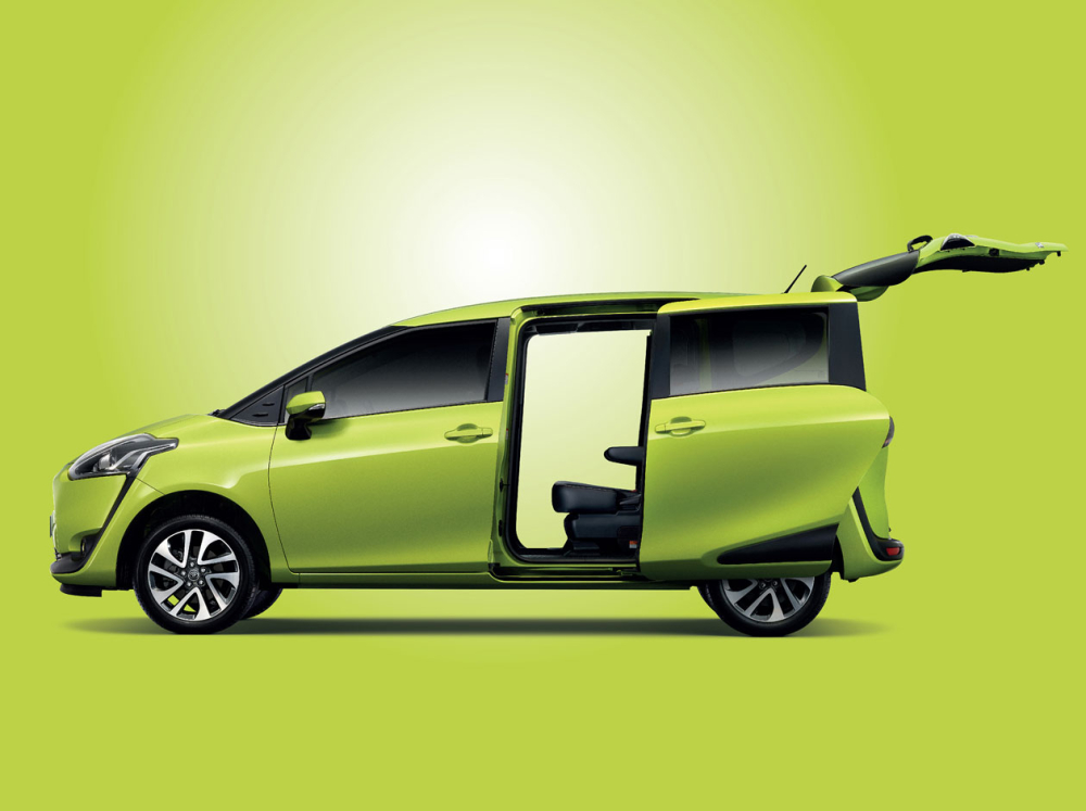 Toyota Sienta 2022 có kích thước nhỏ hơn Veloz mới