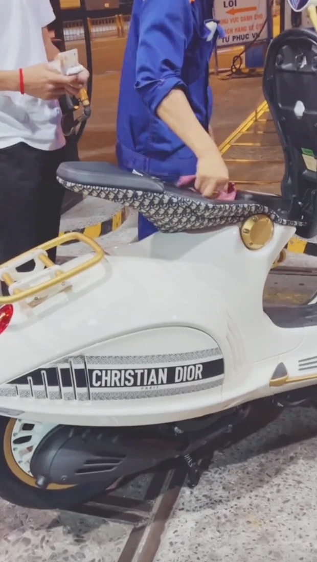 Vespa 946 Christian Dior Vespa 946 Christian Dior