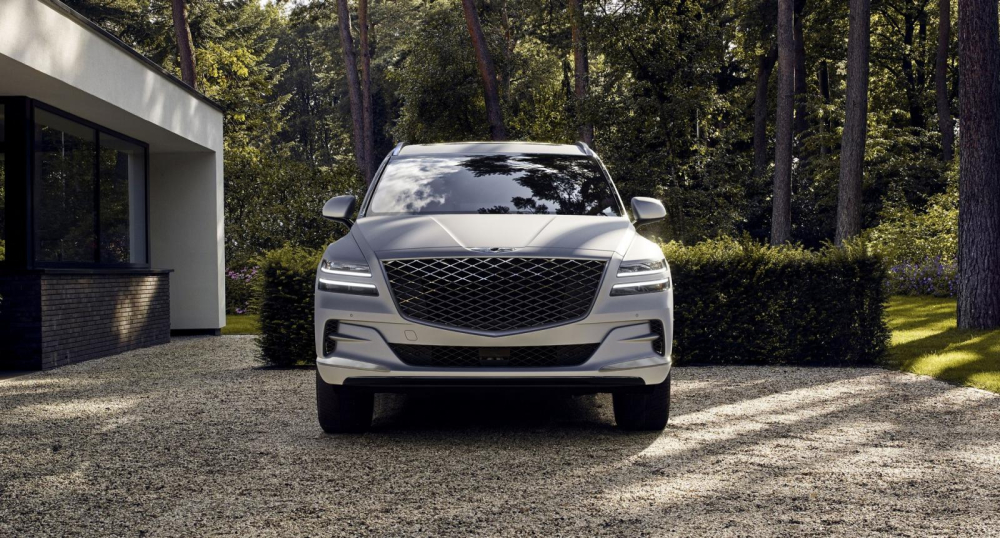 Genesis GV80 Prestige Signature 2022 được trang bị động cơ mạnh mẽ