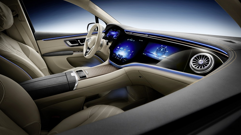Mercedes-Benz EQS SUV 2022 được trang bị m&agrave;n h&igrave;nh si&ecirc;u to khổng lồ