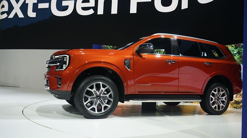 Ford Everest 2022 tăng đ&aacute;ng kể về k&iacute;ch thước