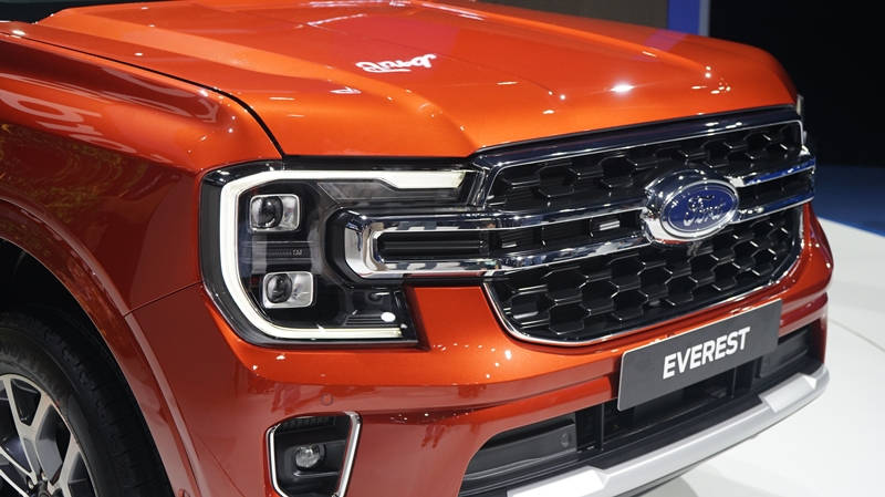 Cận cảnh đầu xe của Ford Everest 2022 